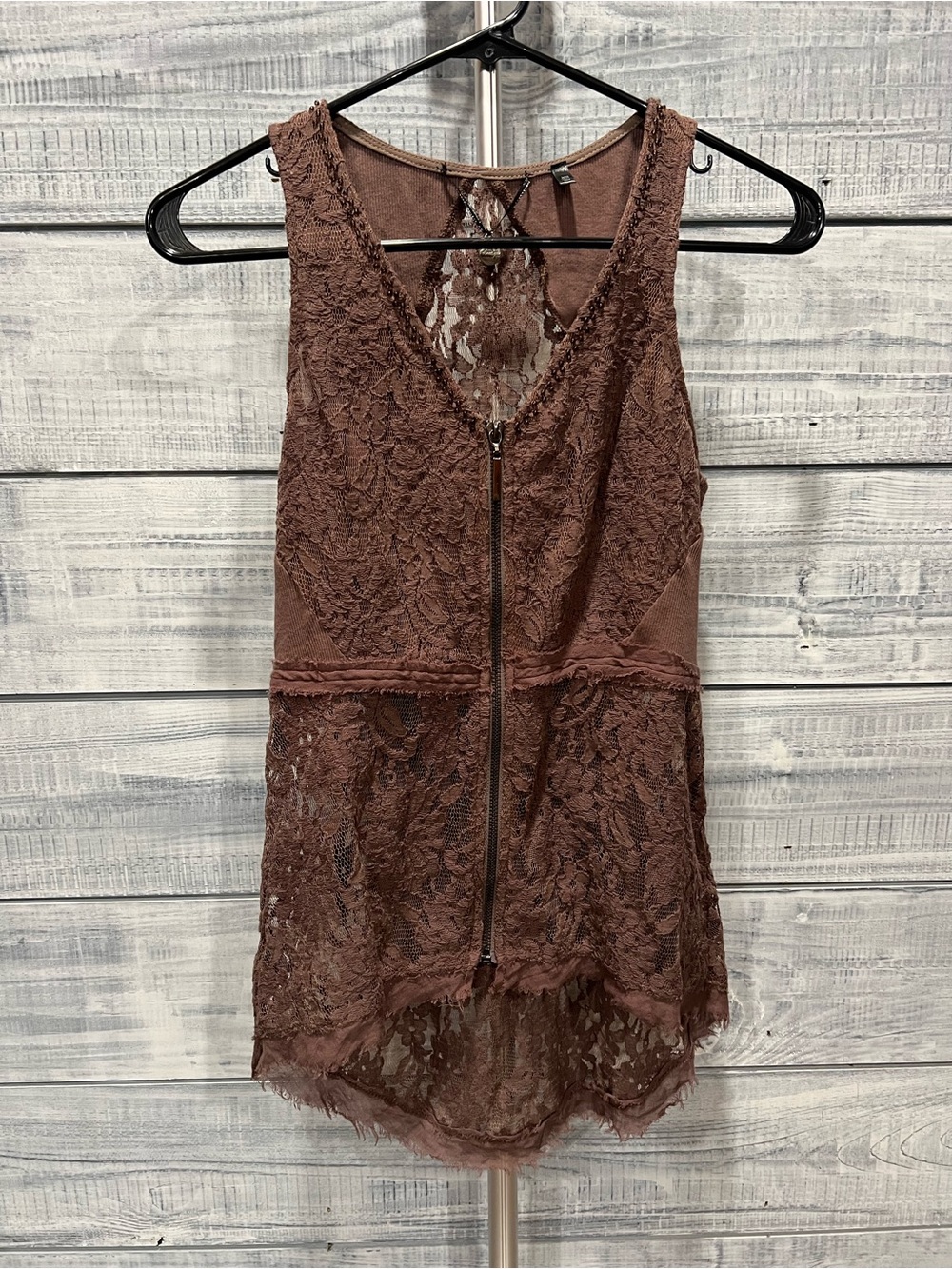 BKE Boutique Lace Zip-Front Tank top in Brown